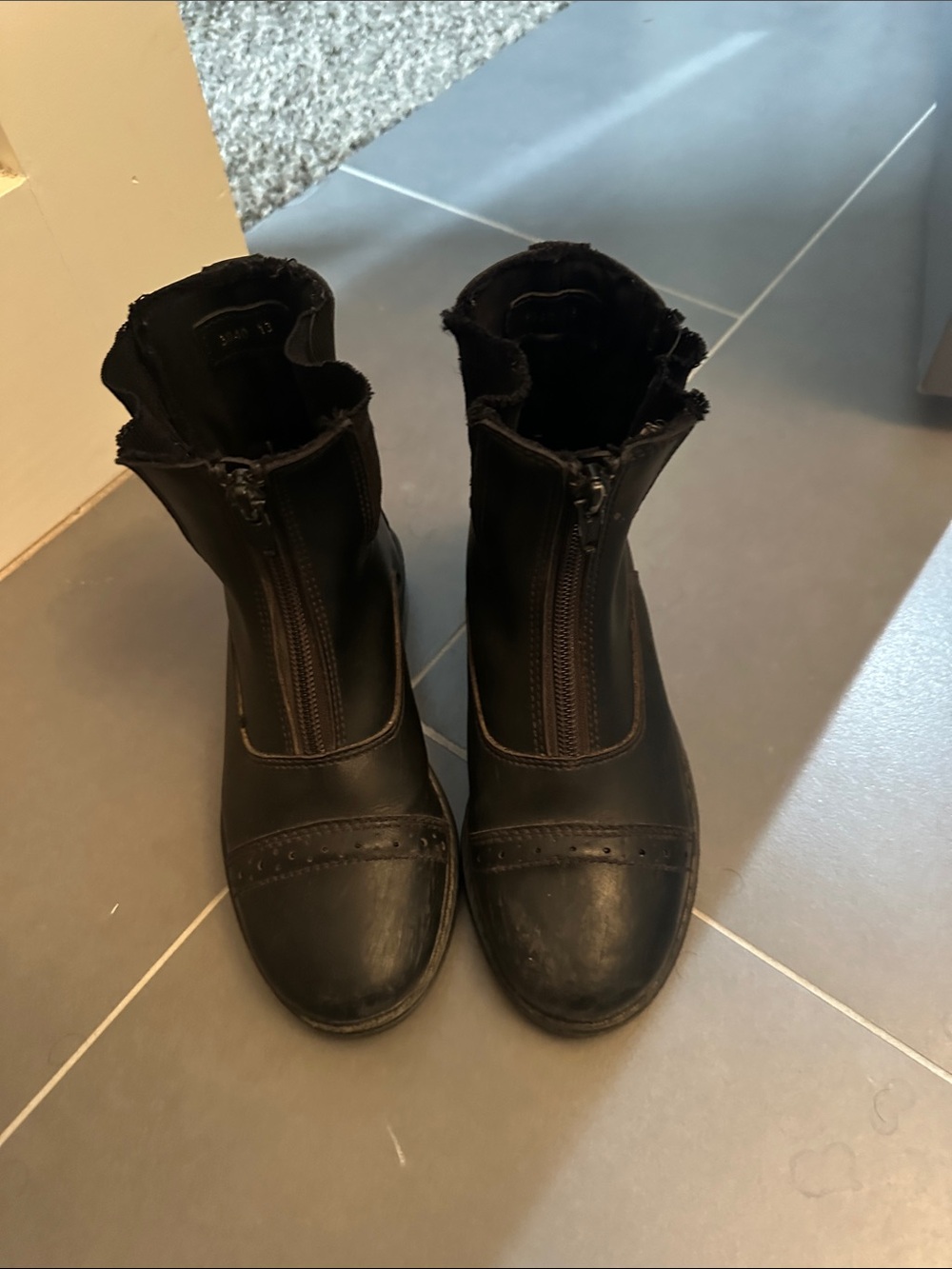 Classic kids  Black Zip Front Leather Boots